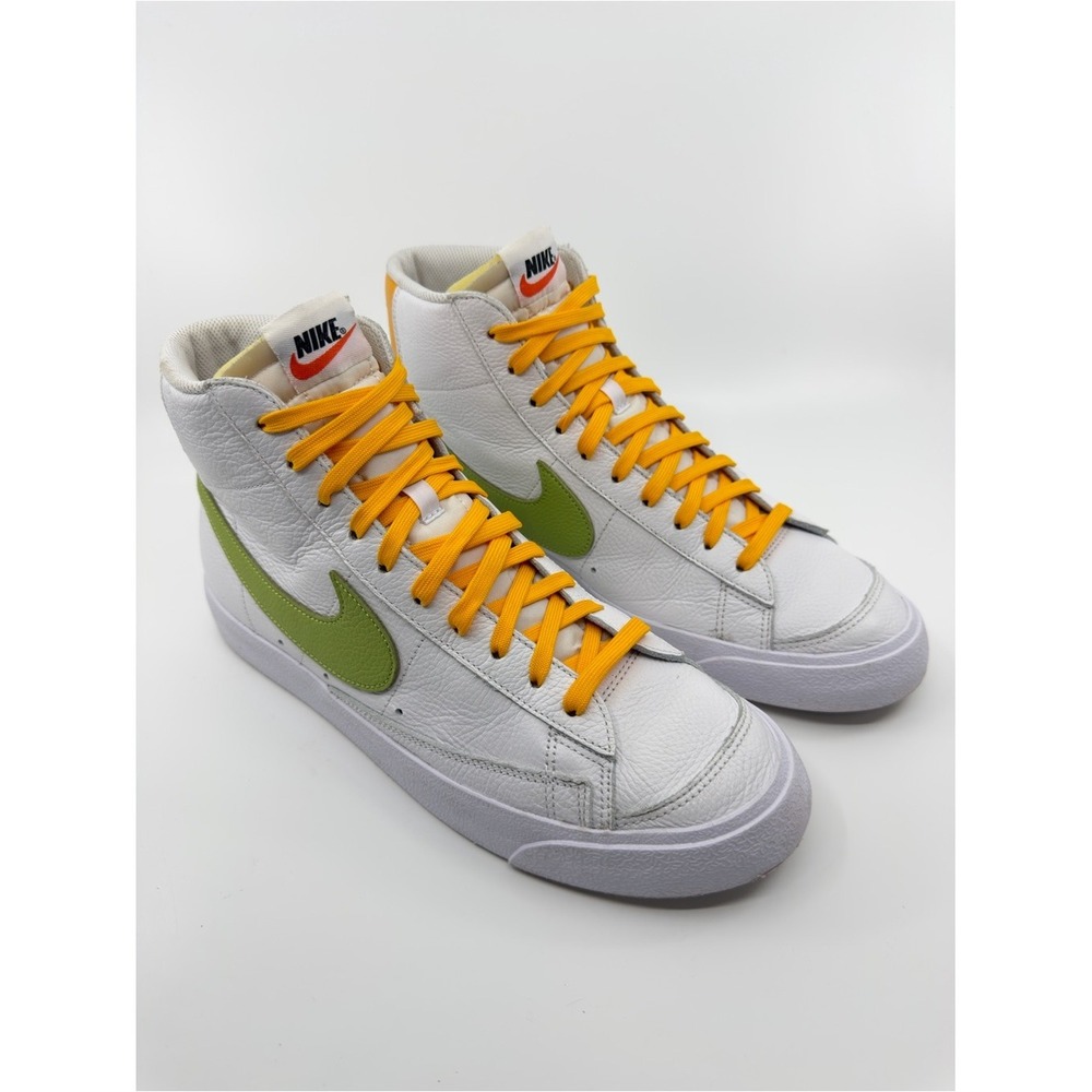 Nike Mens 10 White Blazer Mid 77 Vintage Green Swoosh Orange Laces Sneakers